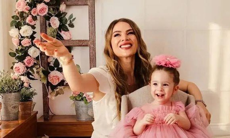 Son Gelişme: FATOŞ SEĞMEN KIZI NEDEN ÖLDÜ? Fatoş Seğmen kimdir, kaç yaşında, eşi kim? Fatoş Seğmen hangi dizil