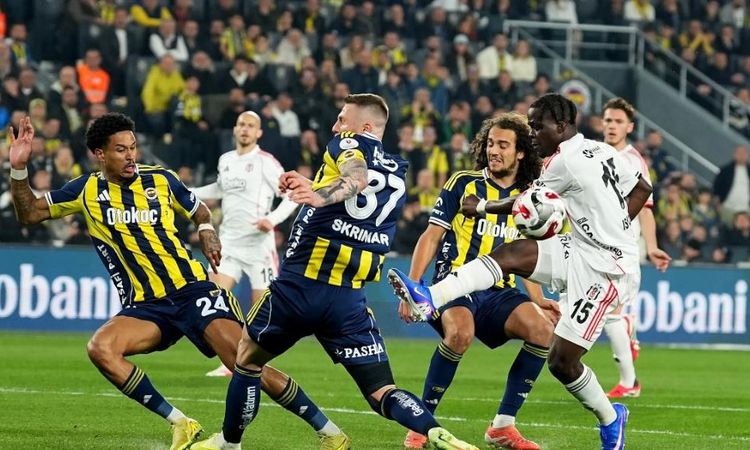 Son Gelişme: Fenerbahçe - Beşiktaş maç kadrosu! İlk 11'ler netlik kazandı mu?