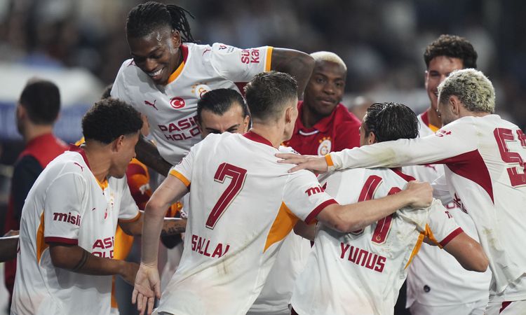 Son Gelişme: Galatasaray, Devler Ligi'nde perdeyi Sporting maçıyla açıyor: Gelişmeler Takip Ediliyor