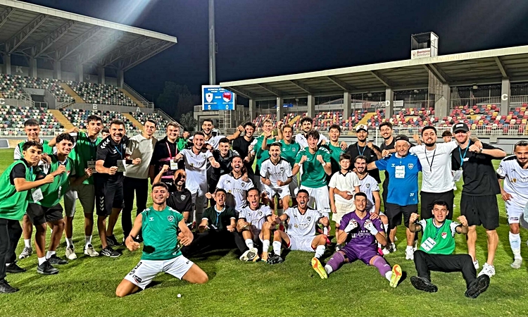 Son Gelişme: Gaziemir Spor, evinde Denizli İdmanyurdu'nu 5-0 yenerek ligdeki ilk galibiyetini aldı - Son Dakik