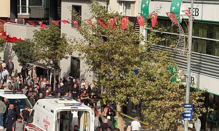 Son Gelişme: Gemlik'te bıçaklanan 4 aylık hamile kadın ve bebeği için tedavi başlatıldı - Son Dakika Bilgileri