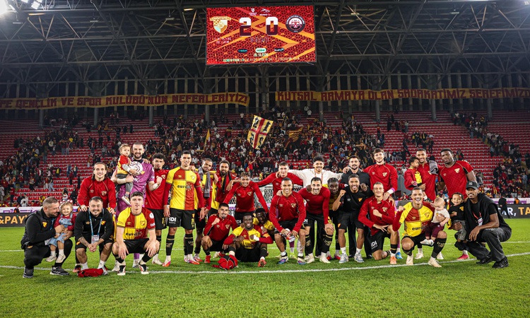 Son Gelişme: Göztepe, deplasmanda Fenerbahçe'yi yenerek 4'te 4 yapmayı hedefliyor ve Merak Edilenler