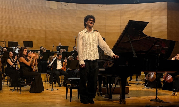 Son Gelişme: Gürcistanlı piyanist Gigashvili, Bursa'da Hikmet Şimşek'i anma konserinde çaldı