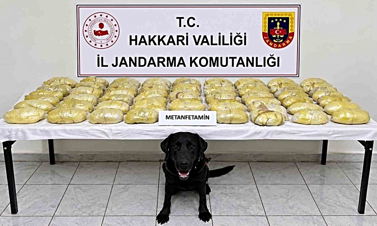 Son Gelişme: Hakkâri’de 21 kilo 700 gram metamfetamin ele geçirildi | İşte Tüm Ayrıntılar