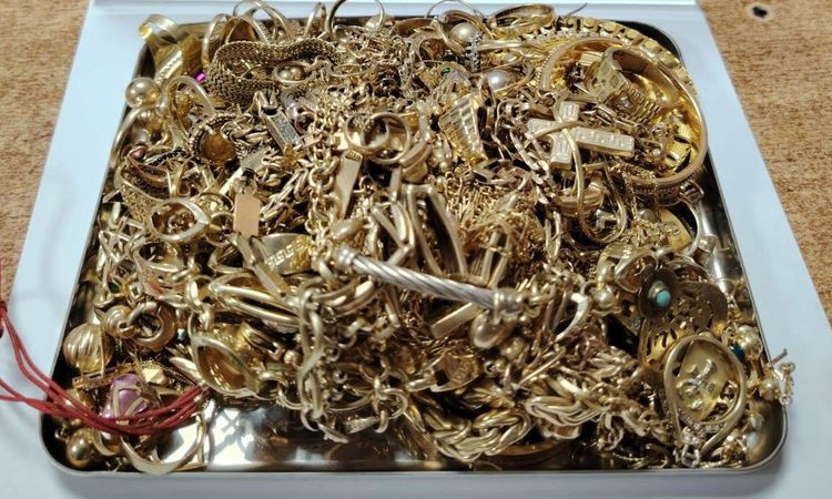 Son Gelişme: Hamzabeyli'de 708 gram kaçak altın ele geçirildi ve Merak Edilenler