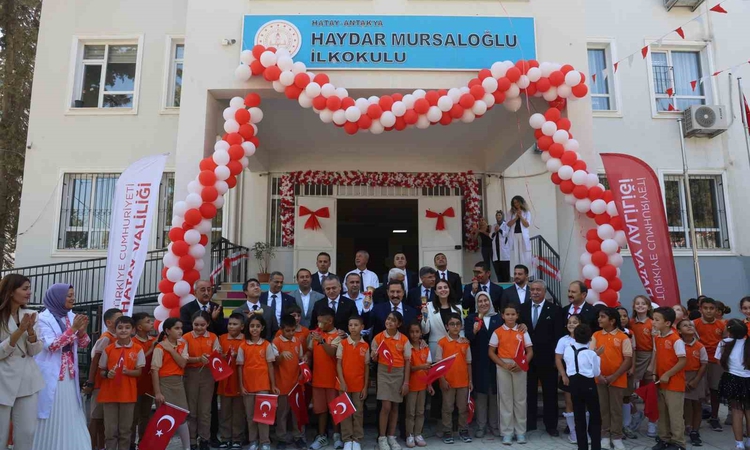 Son Gelişme: Hatay’da ilk ders zili çaldı, 360 bin öğrenci okullara döndü ve Merak Edilenler