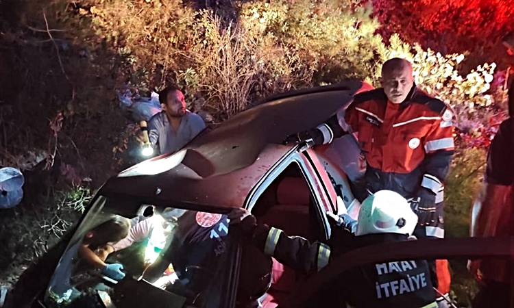 Son Gelişme: Hatay'da menfeze devrilen otomobildeki 4 kişi yaralandı