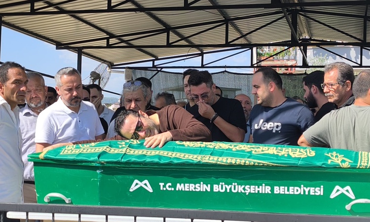 Son Gelişme: İddiaya göre 14'üncü kattan düşen Atilla Taş'ın kızı Mersin'de toprağa verildi | İşte Tüm Ayrıntı