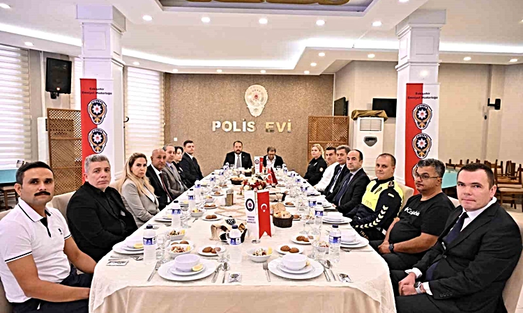 Son Gelişme: İl Emniyet Müdürü Yılmaz, gaziler ile bir araya geldi: Gelişmeler Takip Ediliyor