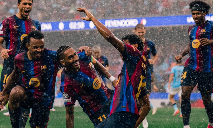 Son Gelişme: İstanbul'da futbol şöleni! Real Madrid ve Barcelona'nın maçları burada: Gelişmeler Takip Ediliyor