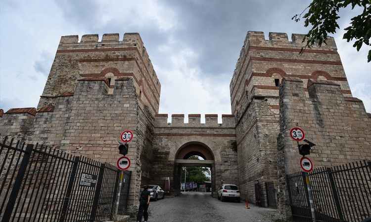 Son Gelişme: İstanbul'un kara surlarındaki Belgradkapı kitabeleriyle tarihe ışık tutuyor | İşte Tüm Ayrıntılar