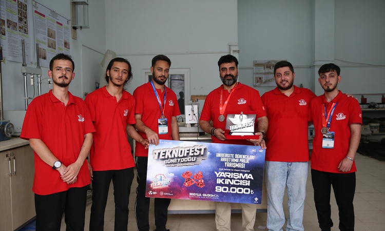 Son Gelişme: İSTE öğrencileri kolon sağlamlığını ölçen cihazla TEKNOFEST'te ikinci oldu