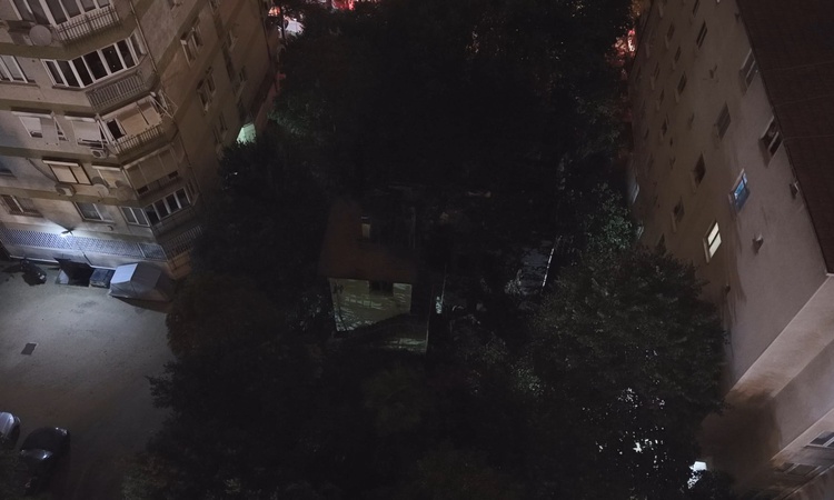 Son Gelişme: Kadıköy'de 3 katlı ahşap köşkteki yangın itfaiye ekiplerince söndürüldü | İşte Tüm Ayrıntılar