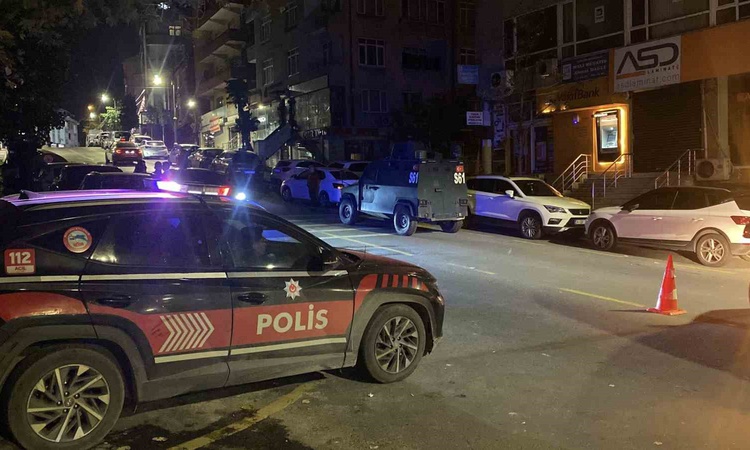 Son Gelişme: Kağıthane'de oto yıkamacı Tolga Derebaşı, silahlı saldırıda yaşamını yitirdi: Gelişmeler Takip Ed