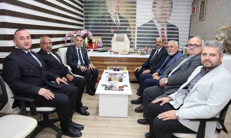 Son Gelişme: Karabük Valisi Çağatay, esnafın sorunlarını Esnaf Odaları Birliğinde dinledi