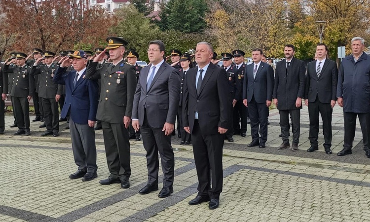 Son Gelişme: Kars'ta kurtuluşun 106'ncı yılı çelenk töreni ve konuşmalarla kutlandı: Gelişmeler Takip Ediliyor