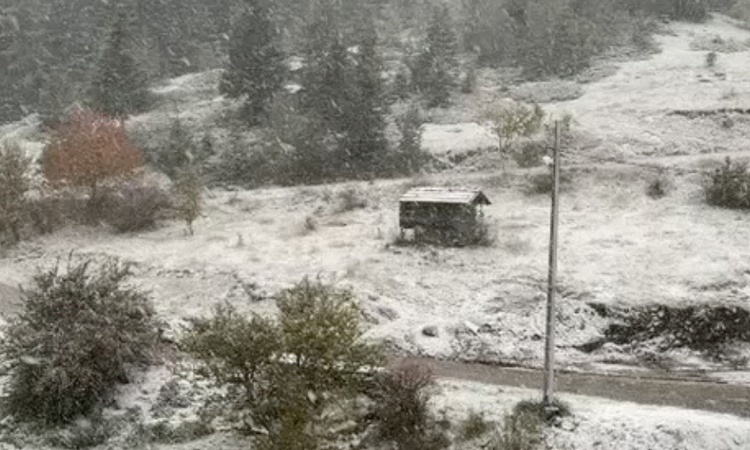 Son Gelişme: Kastamonu İhsangazi'de yüksek rakımlı köyler kar yağışıyla beyaza büründü: Gelişmeler Takip Edili