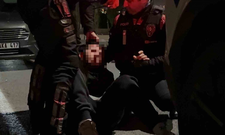 Son Gelişme: Kayseri'de dur ihtarına uymayan sürücü 335 bin TL ceza yazılınca sinir krizi geçirdi - Son Dakika
