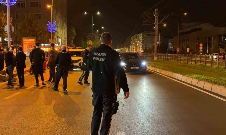 Son Gelişme: Kayseri Kocasinan'da motosikletin çarptığı çocuk dahil 3 kişi yaralandı, 2'si ağır. - Son Dakika