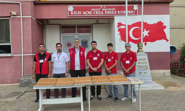 Son Gelişme: Kilis Ceza İnfaz Kurumu'nda hükümlülere 1323'te kurulan vakıftan tatlı ikram edildi: Gelişmeler T