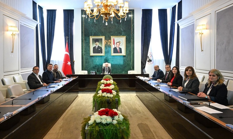 Son Gelişme: Kırklareli İl Encümeni, Vali Turan başkanlığında gündem maddelerini karara bağladı ve Merak Edile