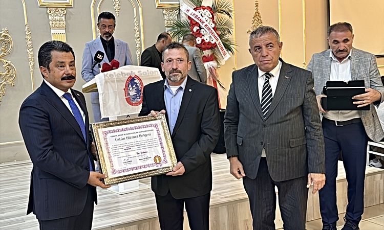 Son Gelişme: Kırşehir'de ahilik geleneklerine uyan esnafa "Üstün Hizmet Belgesi" verildi - Son Dakika Bilgiler