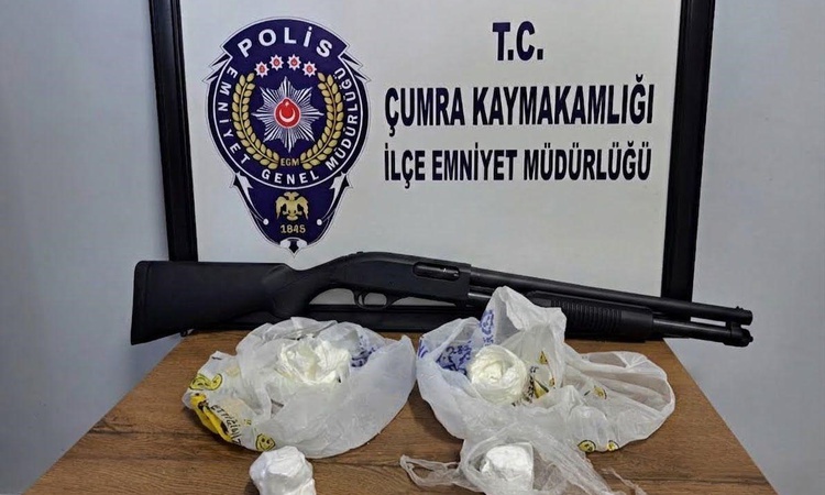 Son Gelişme: Konya Çumra'da 130 gram kokain ele geçirildi, 4 şüpheli hakkında tutuklama kararı verildi: Gelişm