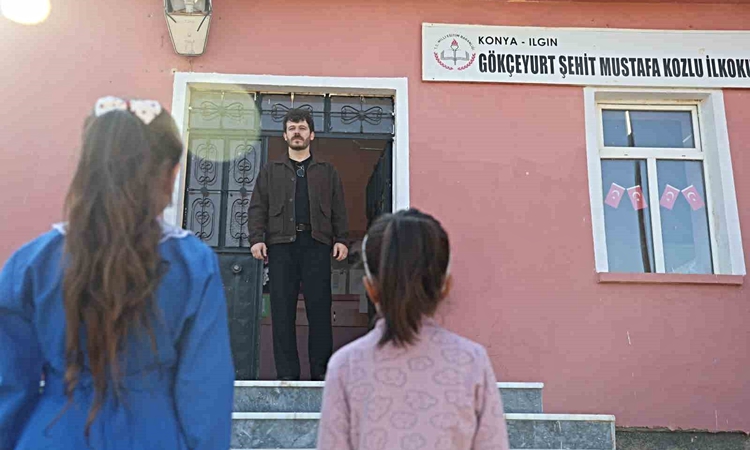 Son Gelişme: Konya’da bir ilkokulda 2 öğrenci ve 1 öğretmen için ilk ders zili çaldı: Gelişmeler Takip Ediliyo