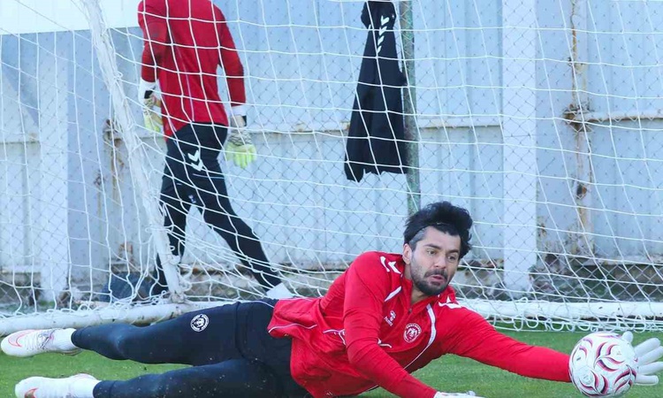 Son Gelişme: Konyaspor, Gençlerbirliği karşılaşması hazırlıklarına antrenmanla devam etti ve Merak Edilenler