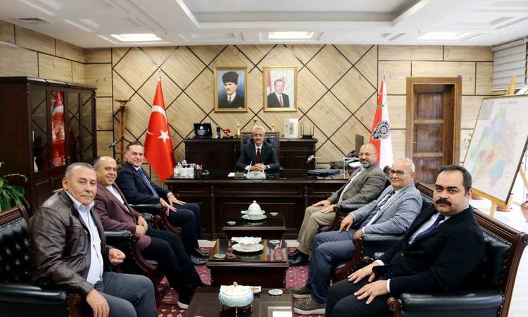 Son Gelişme: Kütahya OSB heyeti, İl Emniyet Müdürü Tandoğan’a hayırlı olsun ziyaretinde bulundu ve Merak Edile