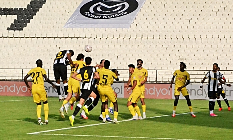 Son Gelişme: Manisa FK, İstanbulspor'a 90+4'te Mustafa'nın golüyle 1-0 yenildi