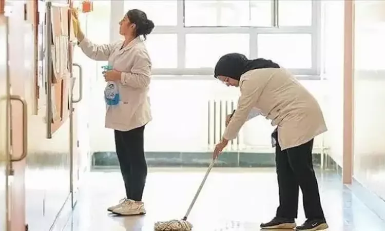 Son Gelişme: MEB 2026/2027 İçin 30 Bin Bahçe ve Temizlik Personeli Alacak - Son Dakika Bilgileri
