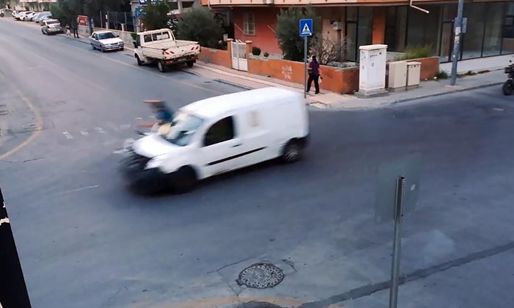Son Gelişme: Mersin Tarsus'ta kavşakta çarpışan motosikletin sürücüsü 6 gün sonra vefat etti: Gelişmeler Takip