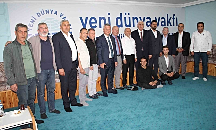 Son Gelişme: Milletvekili Öz, Yeni Dünya Vakfı Erzurum Şubesi’nde "Terörsüz Türkiye Ekseninde Bölgesel Kalkınm