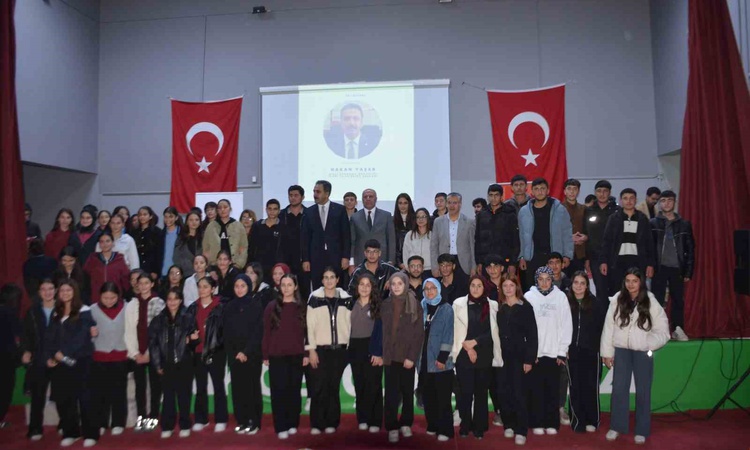 Son Gelişme: MSB Daire Başkanı Hakan Yaşar, Bulanık'ta öğrencilerle tecrübelerini paylaştı | İşte Tüm Ayrıntıl