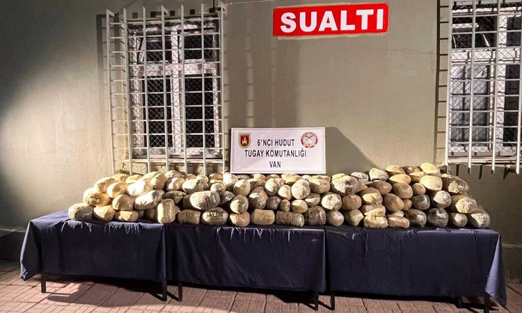 Son Gelişme: MSB, Van hudut hattında 412 kilo 741 gram uyuşturucu ele geçirildiğini kamuoyuna ilan etti | İşte