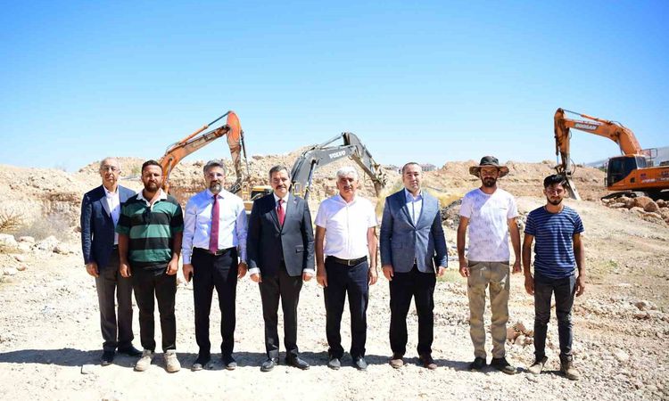 Son Gelişme: MTÜ’de Merkezi Kütüphane ve Kampüs Meydanı için çalışmalar resmen start aldı - Son Dakika Bilgile