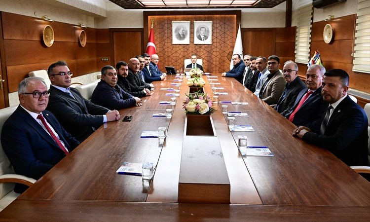 Son Gelişme: Nevşehir'de muhtarlar, Muhtarlar Günü'nde Vali Kök'e ziyaret gerçekleştirdi - Son Dakika Bilgiler