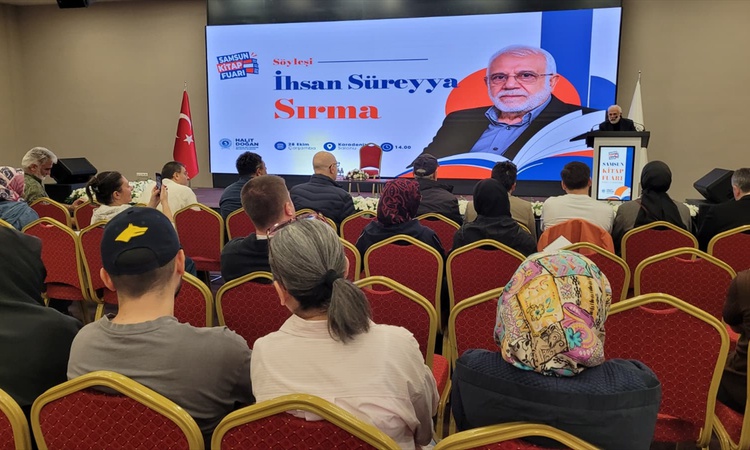 Son Gelişme: Prof. Dr. İhsan Süreyya Sırma, Samsun Kitap Fuarı'nda Haçlı saldırılarını anlattı
