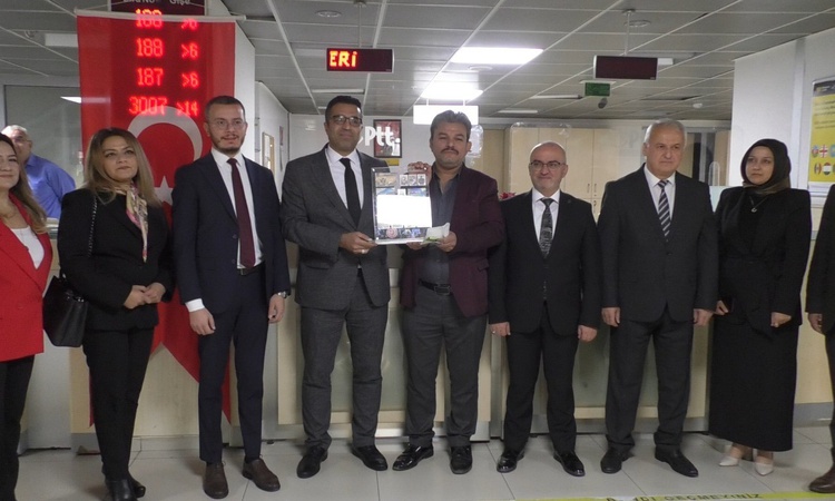 Son Gelişme: PTT 186. yılını Kayseri'de kutladı, Hunat'ta 186. müşteriye hediye verildi - Son Dakika Bilgileri