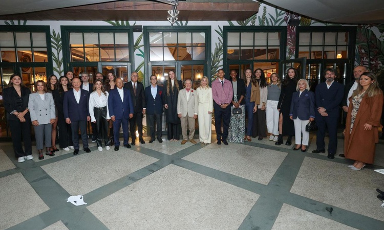Son Gelişme: Rahmi Koç kesenin ağzını açtı! Filenin Sultanları'na servet