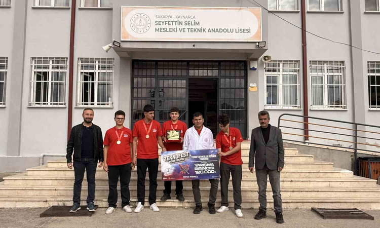 Son Gelişme: Sakarya Kaynarca'da meslek lisesi TEKNOFEST'te Türkiye birincisi oldu - Son Dakika Bilgileri