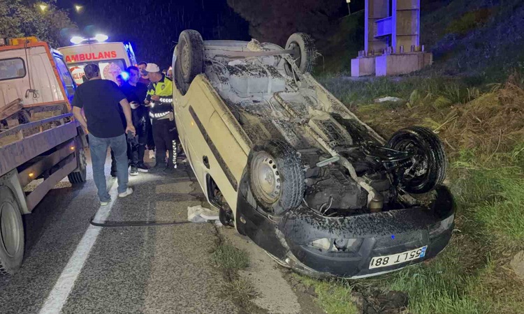 Son Gelişme: Samsun Canik'te hafif ticari araç yaklaşık 30 metre aşağıya gerileme kaydetti, 1 kişi yaralandı |
