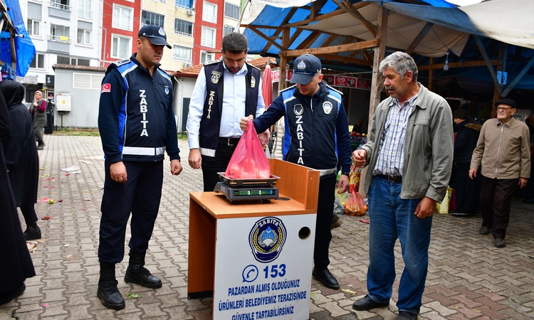Son Gelişme: Samsun Terme'de zabıta semt pazarlarında fiyat etiketi ve tartı denetimini sürdürüyor: Gelişmeler