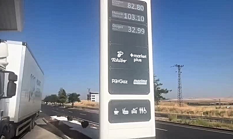 Son Gelişme: Sezgin Tanrıkulu'dan motorin zammı tepkisi: "100 lirayla 1 litre mazot bile alamıyorsunuz" ve Mer