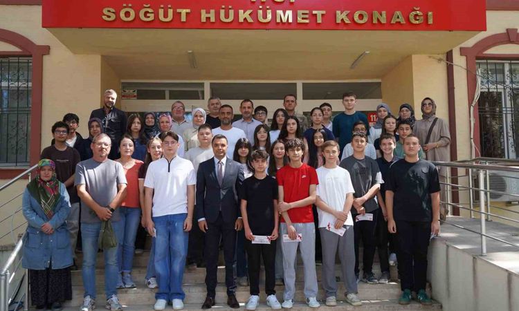 Son Gelişme: Söğüt'te LGS'de Dereceye Giren Öğrenciler Kaymakam Yayabaşı Tarafından Ödüllendirildi | İşte Tüm