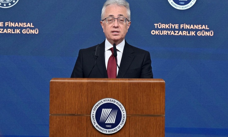 Son Gelişme: SPK Başkanı Sütcü arkasında sorular bırakıp gitti: Neden bu kadar geç kalındı?