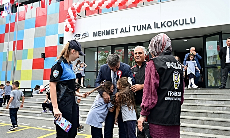 Son Gelişme: Trabzon'da okul çevrelerinde güvenlik denetimi gerçekleştirildi ve Merak Edilenler
