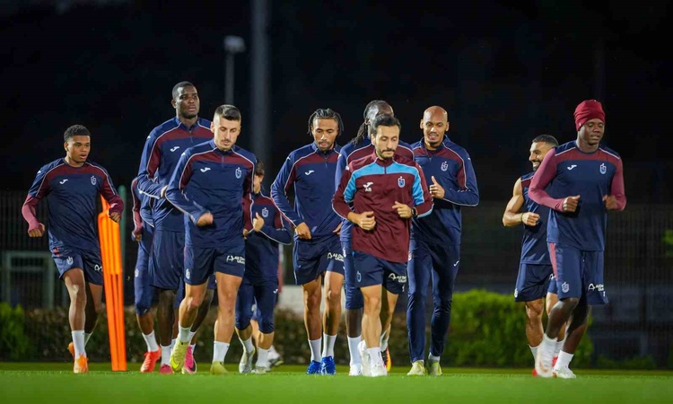 Son Gelişme: Trabzonspor, Samsunspor maçının hazırlıklarını Thomas Reis yönetiminde sürdürdü | İşte Tüm Ayrınt