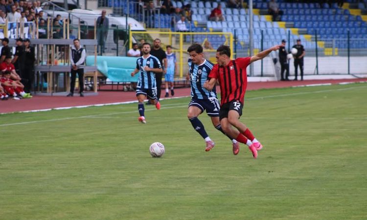 Son Gelişme: Uşakspor, Zafer Kupası'nda Kütahyaspor'a 2-1 Mağlup
